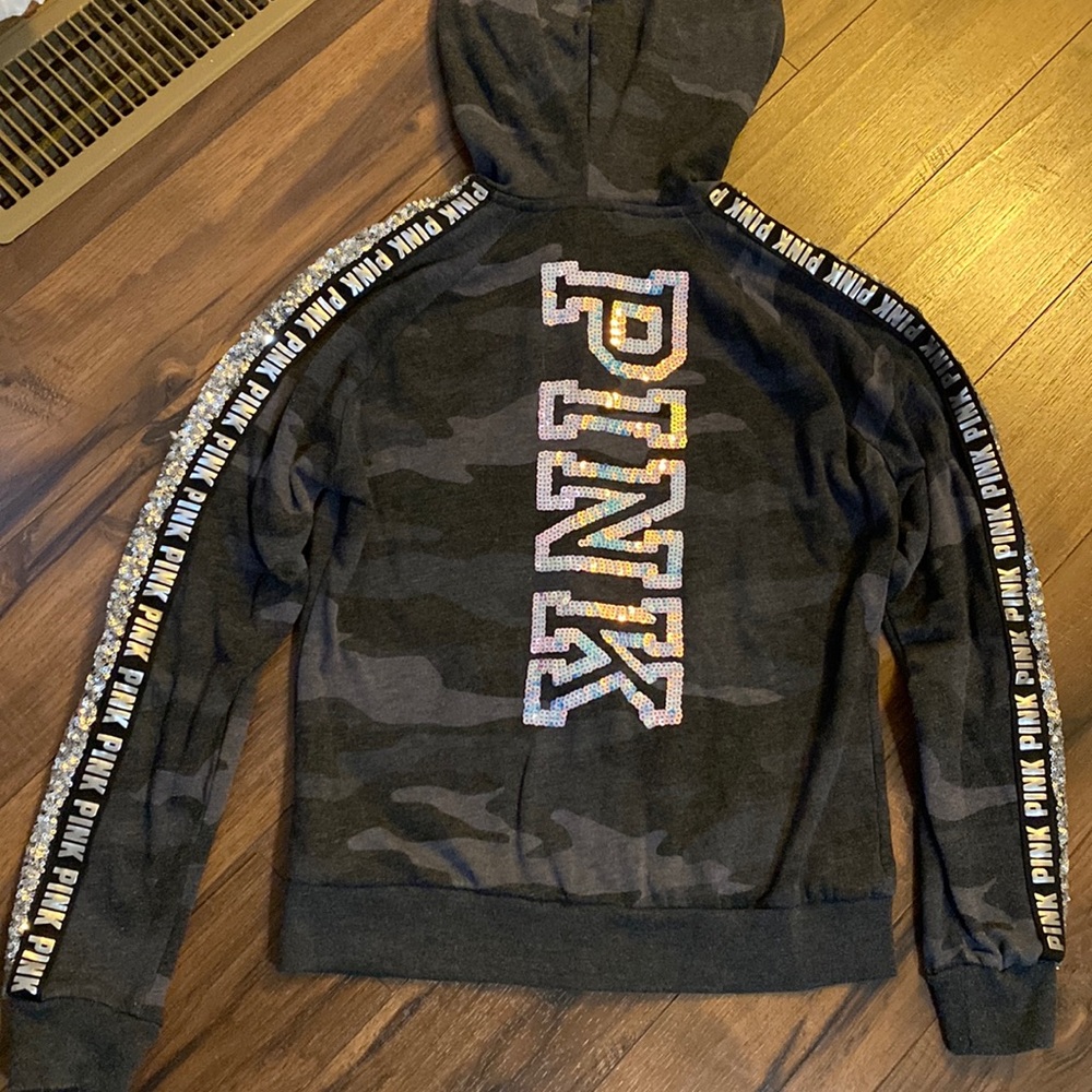 Victoria Secret Pink camo with sequin detail set.